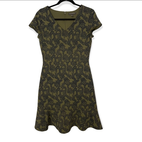 Banana Republic NWT 6P Olive Floral Dress - Picture 10 of 11